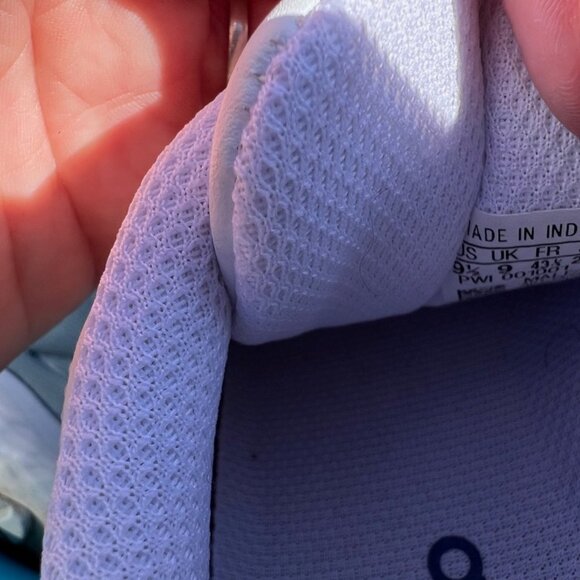 Adidas men’s shoes, size 9.5 - Picture 4 of 4